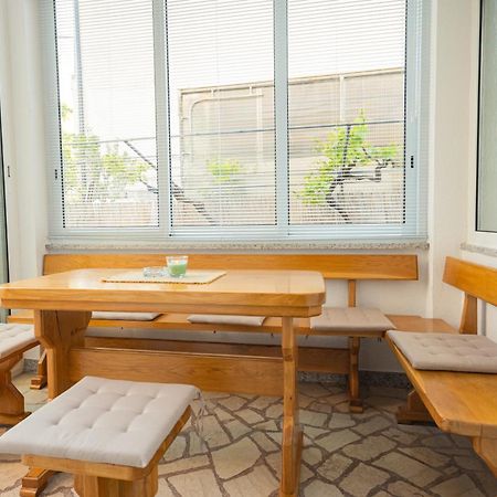 Apartmani Cimerman Krk Town Exteriör bild