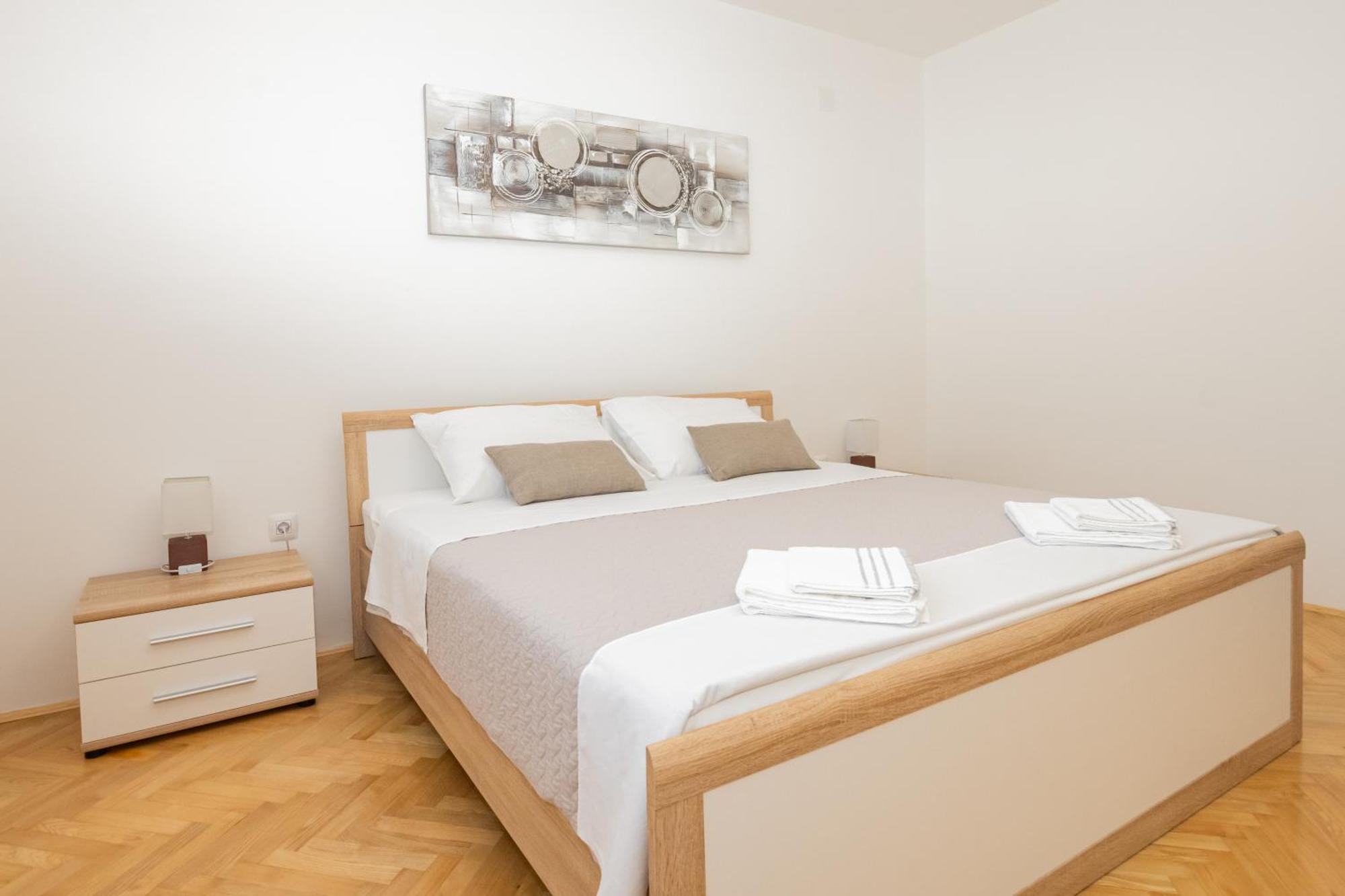 Apartmani Cimerman Krk Town Exteriör bild